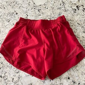 LULULEMON HOTTIE HOTS DARK RED SIZE 4, 4”